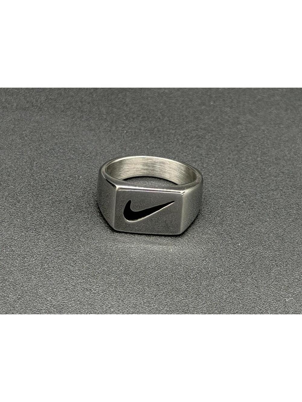 ✔️✨ Nike Swoosh Stainless Steel Signet Ring Unisex Silver Tone Size 8 ✨✔️